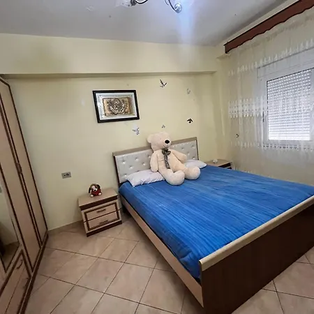 Family Rael Vlorë