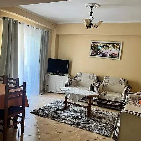 Family Rael * Vlorë